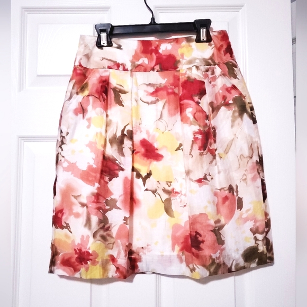 RW&CO watercolor floral printed skirt pockets cream coral size 4 (fits XS, S)